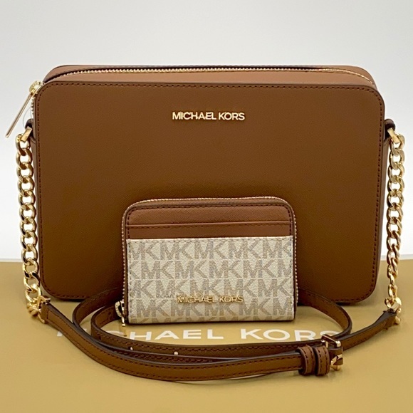 MICHAEL KORS LG EW CROSSBODY & MD ZA CARD CASE SET - Picture 1 of 16